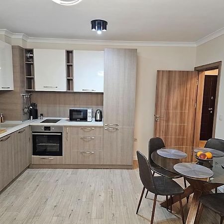 Serenity In The Heart Of Varna With Parking Εξωτερικό φωτογραφία