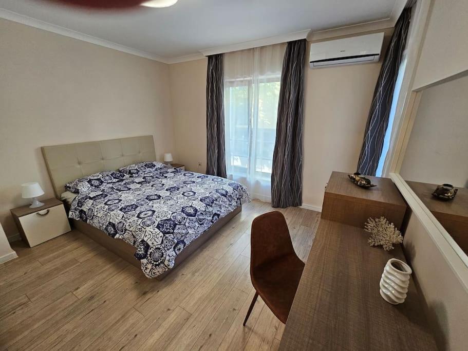Serenity In The Heart Of Varna With Parking Εξωτερικό φωτογραφία