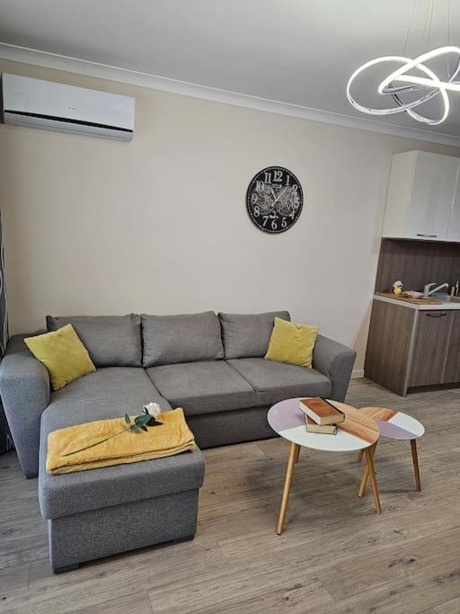 Serenity In The Heart Of Varna With Parking Εξωτερικό φωτογραφία
