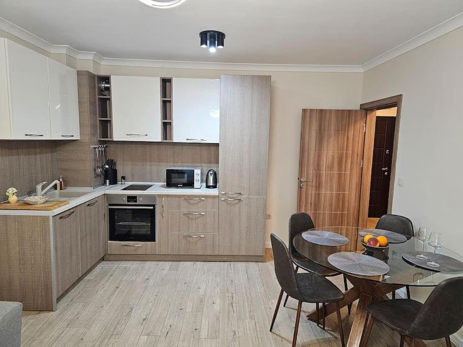 Serenity In The Heart Of Varna With Parking Εξωτερικό φωτογραφία