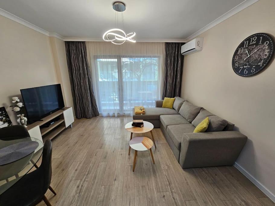 Serenity In The Heart Of Varna With Parking Εξωτερικό φωτογραφία